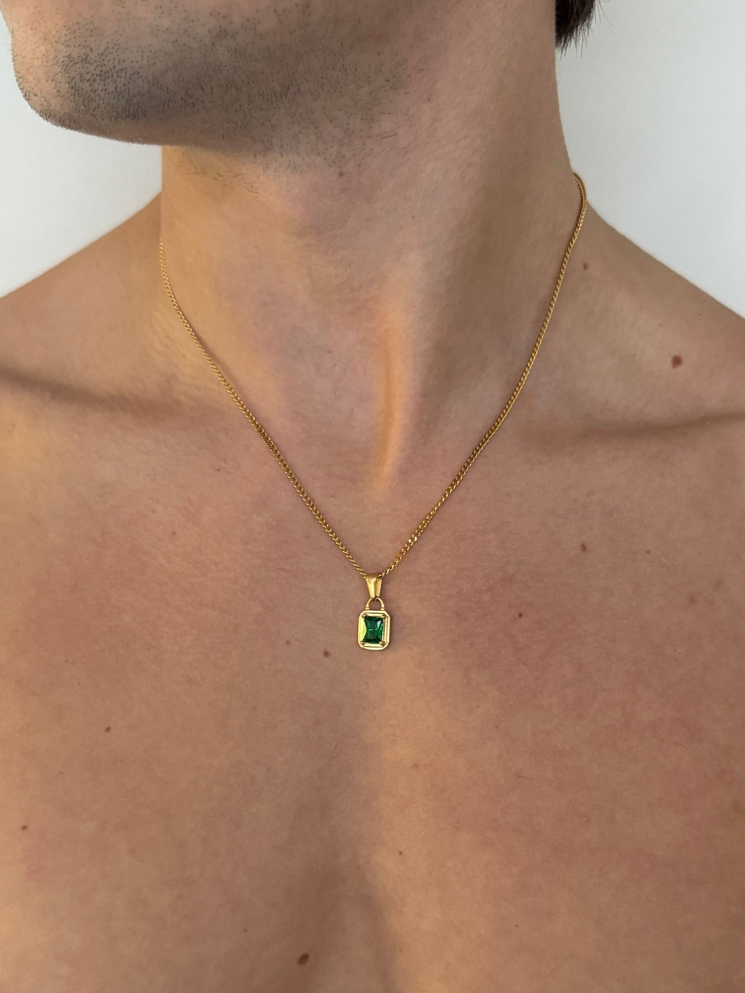 GREEN GEMSTONE NECKLACE | 18K Gold
